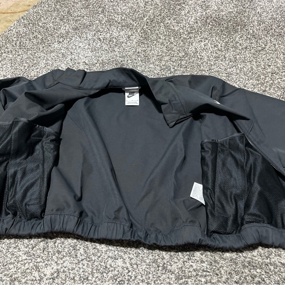 $60 Nike sportswear Girls Oversized Lightweight Black Jacket Size Medium FZ5557 - Picture 6 of 9